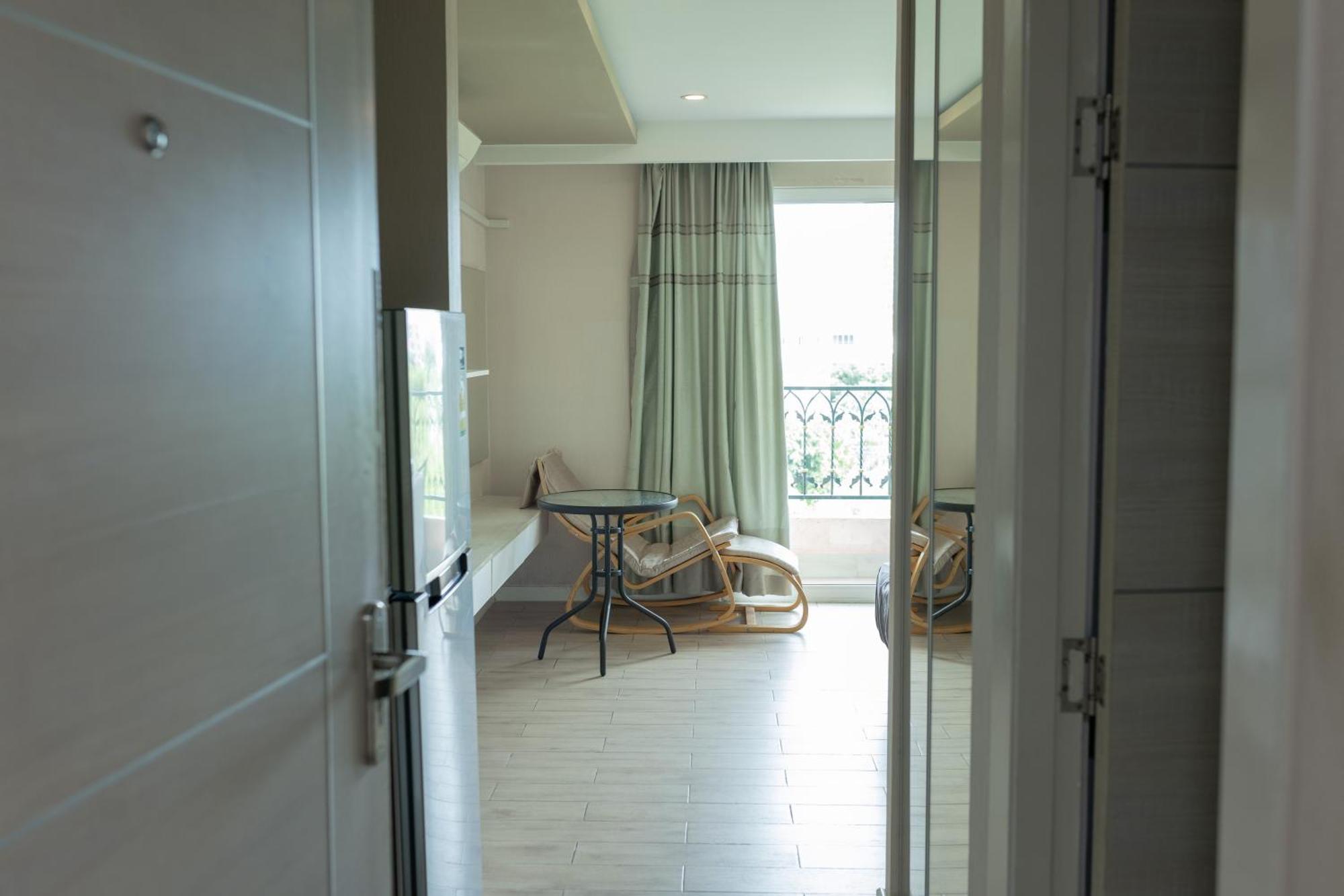 Seven Seas Condo Resort Bãi biển Jomtien Ngoại thất bức ảnh