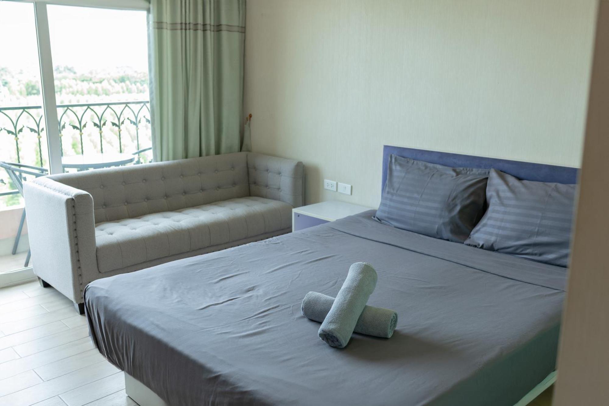Seven Seas Condo Resort Bãi biển Jomtien Ngoại thất bức ảnh
